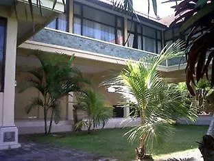 Ayu Guna Inn Pecatu  Hotel Pecatu (Bali)
